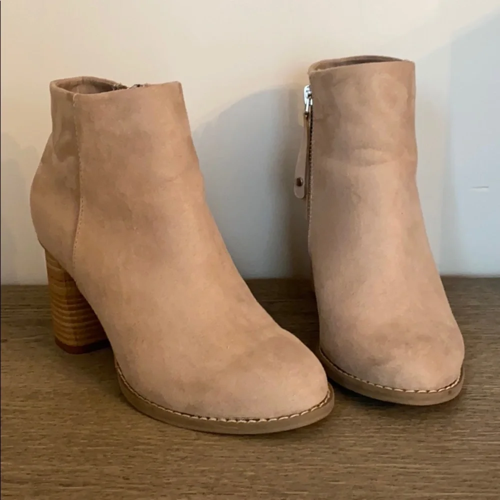 Dolce Vita Blush Suede Ankle Boots